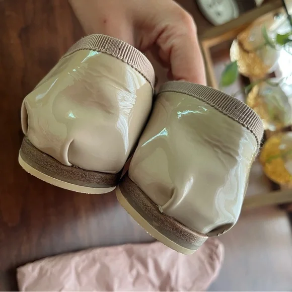 Miu Miu Tan Flats with Flexible Design - Picture 4 of 7